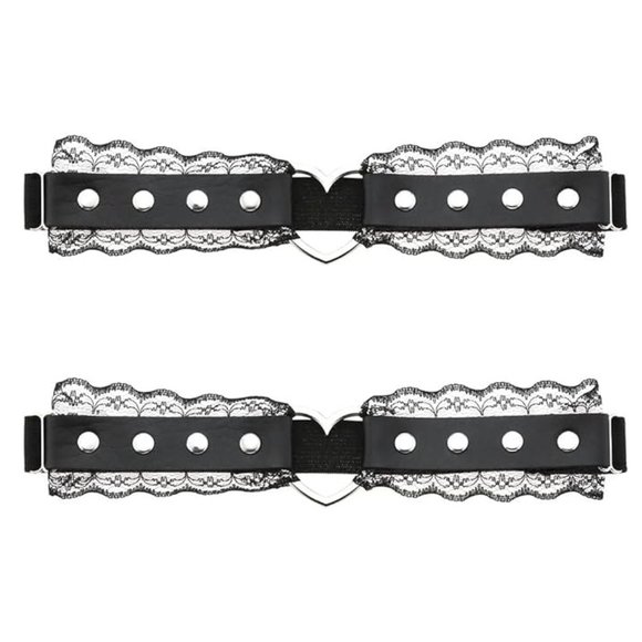 Black Heart Lace & Leather Garter - Picture 3 of 4